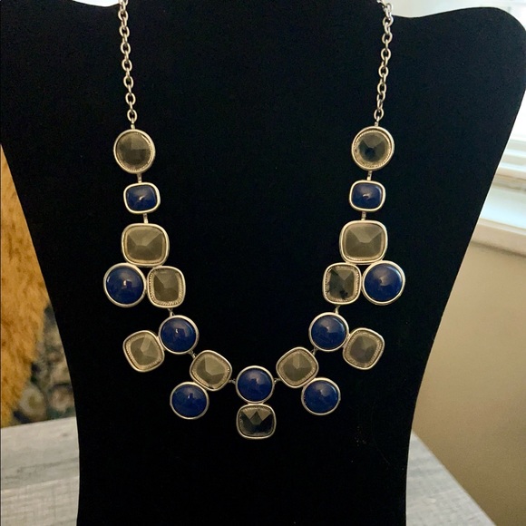 EUC New York & Co. Blue Stone Necklace - Picture 3 of 4